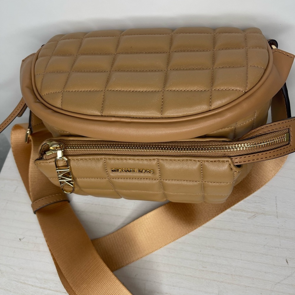 Michael Kors Slater Medium Leather Sling Pack Chain Messenger Travel Casual - Picture 3 of 12